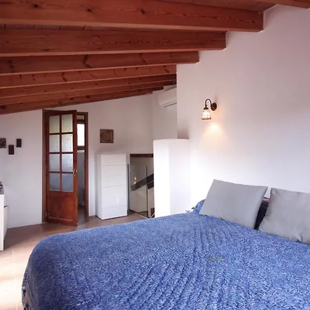 Lleo Villa